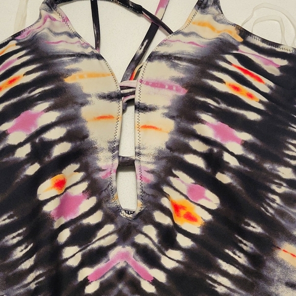 Bar lll Tye Dyed Plunge Neck Tankini Swim Top Size S - Picture 3 of 4